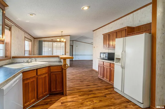 $225,000 | 5320 Saraville Road, Creal Springs, IL 62922