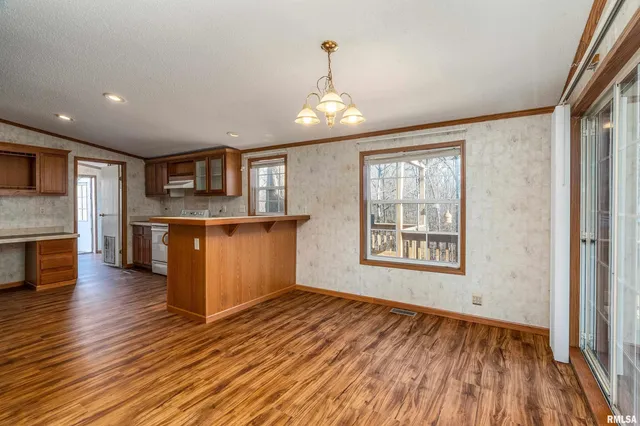 $225,000 | 5320 Saraville Road, Creal Springs, IL 62922