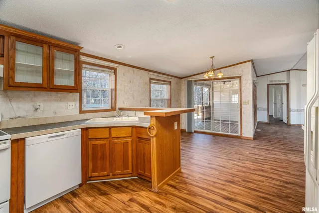 $225,000 | 5320 Saraville Road, Creal Springs, IL 62922