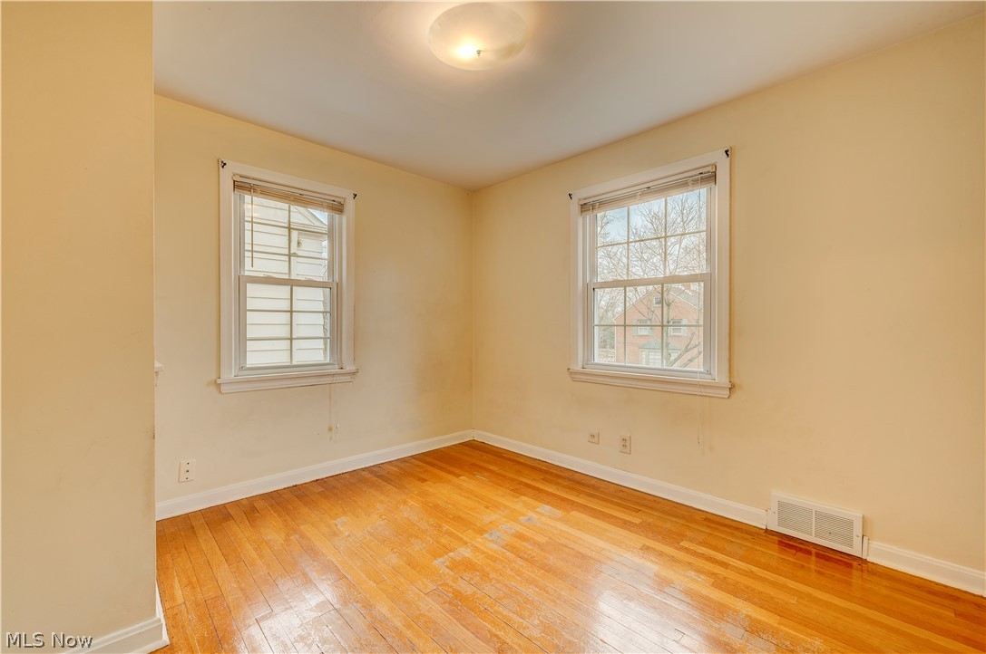 1163 Haselton Road Cleveland Heights, OH 44121 - Photo 22 of 34