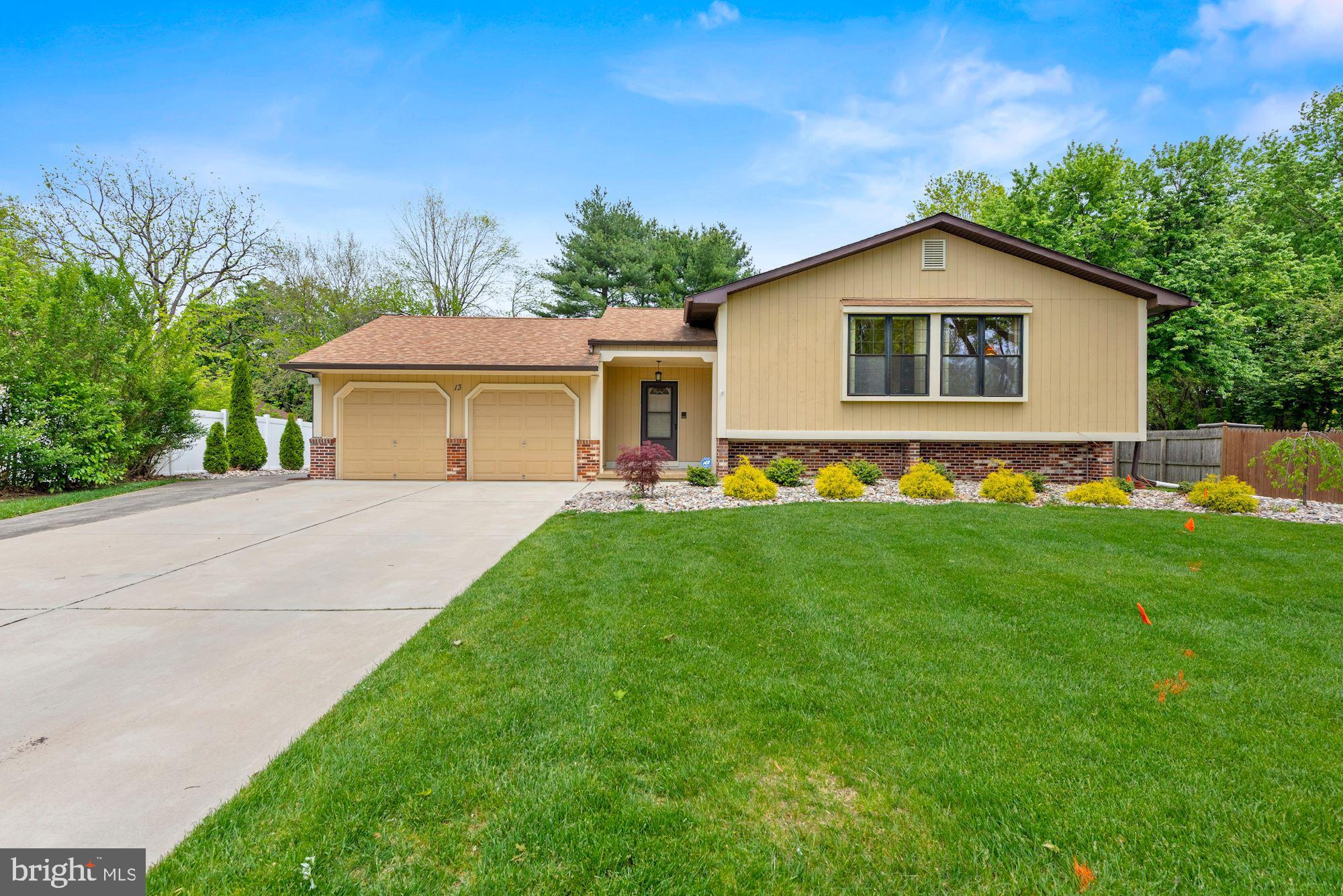 Welcome to 13 Hunter's Drive!