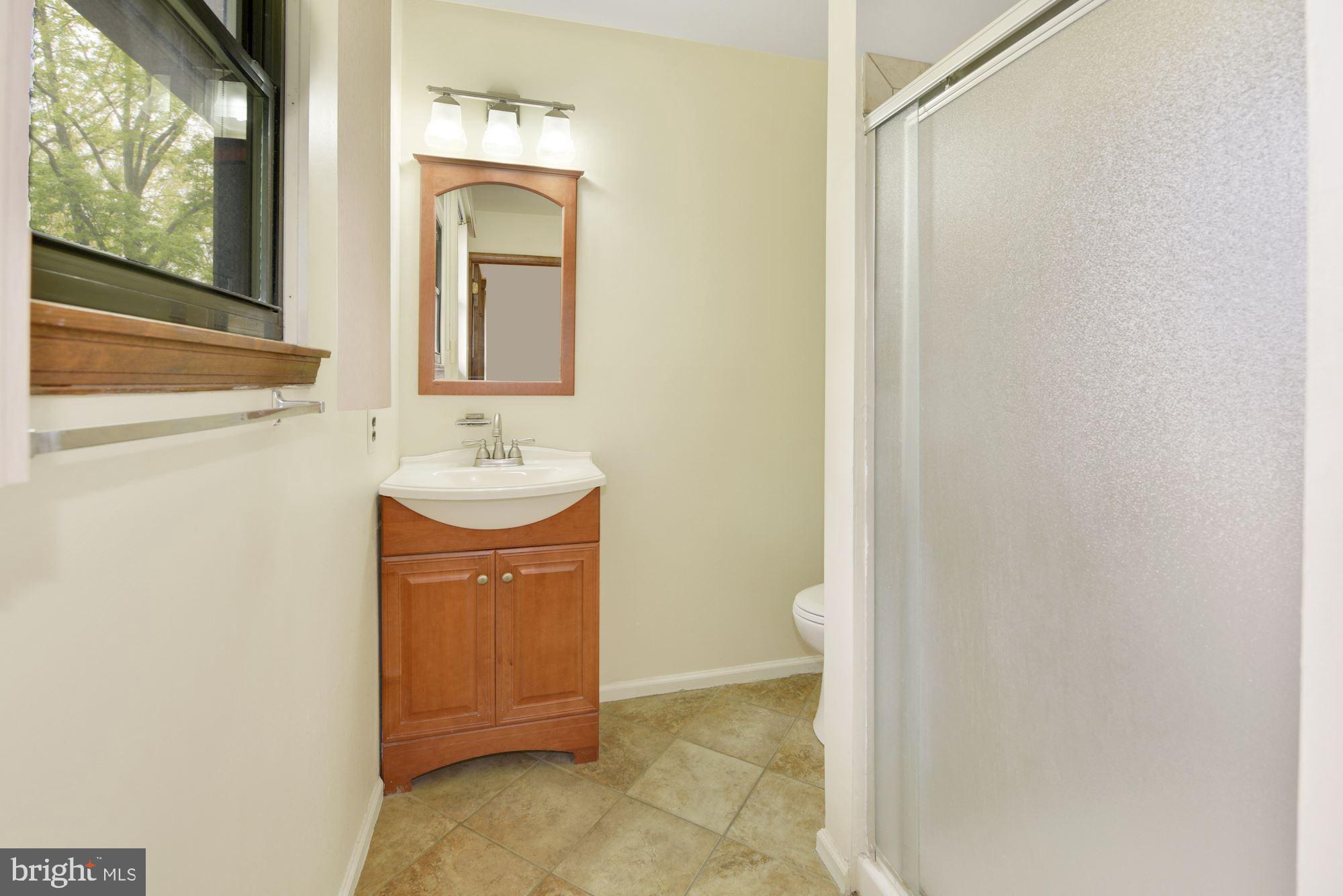 13 Hunters Drive Mount Laurel, NJ 08054 - Photo 12 of 32 Primary Bath with updated vanity