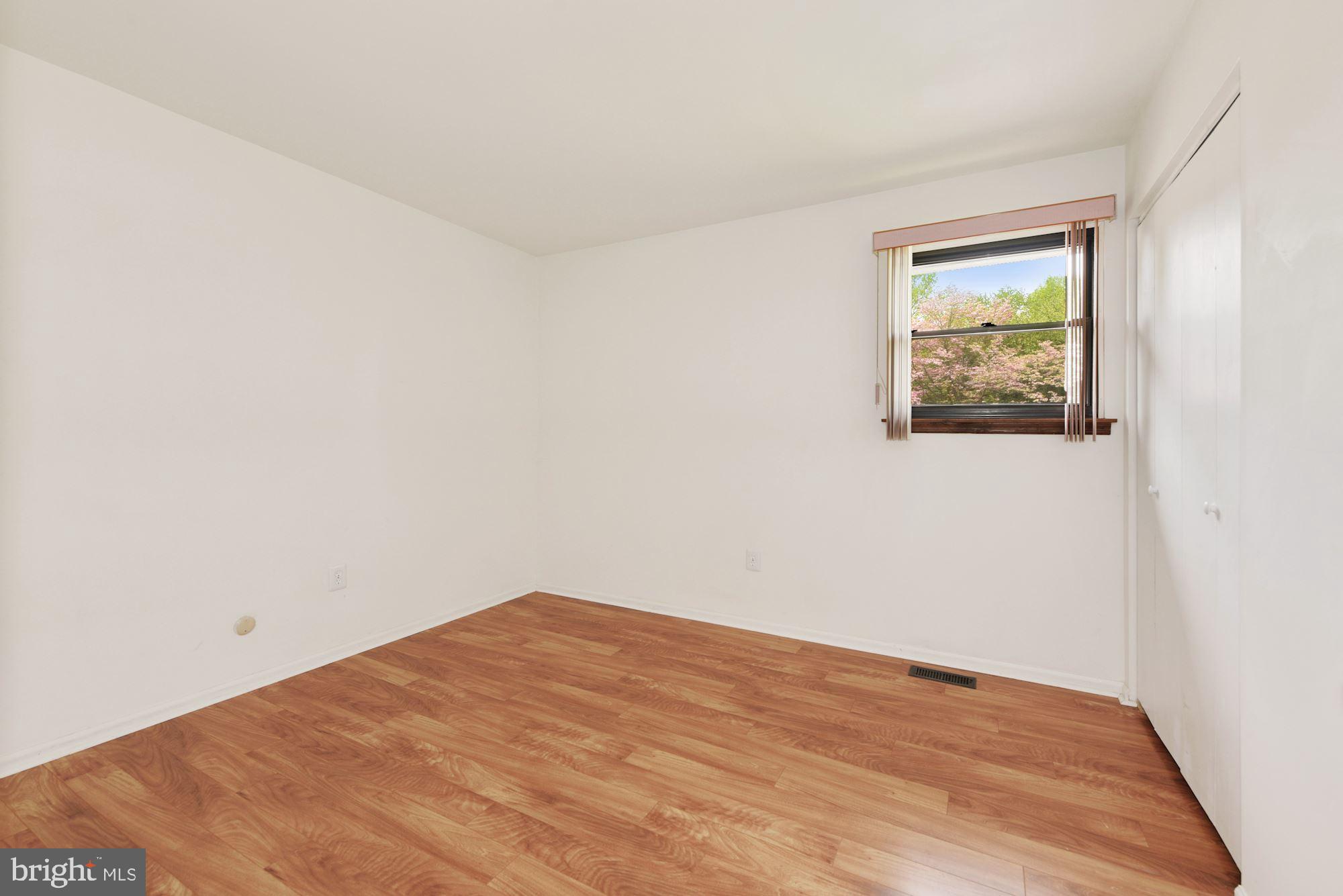 13 Hunters Drive Mount Laurel, NJ 08054 - Photo 17 of 32 Bedroom 4