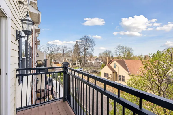 $475,000 | 1589 Niles Avenue, Unit 6, St. Paul, MN 55116