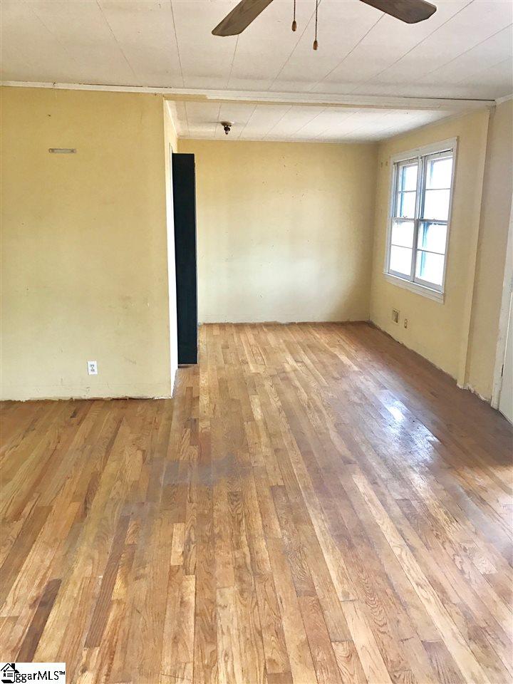 200 State Rd S-23-293 Fountain Inn, SC 29644 - Photo 4 of 7 Gallery Image 4