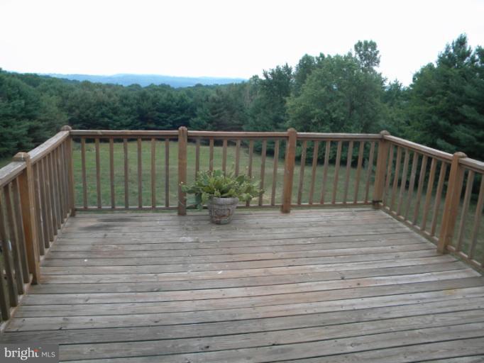 1929 East Deep Run Road Manchester, MD 21102 - Photo 19 of 24 Deck