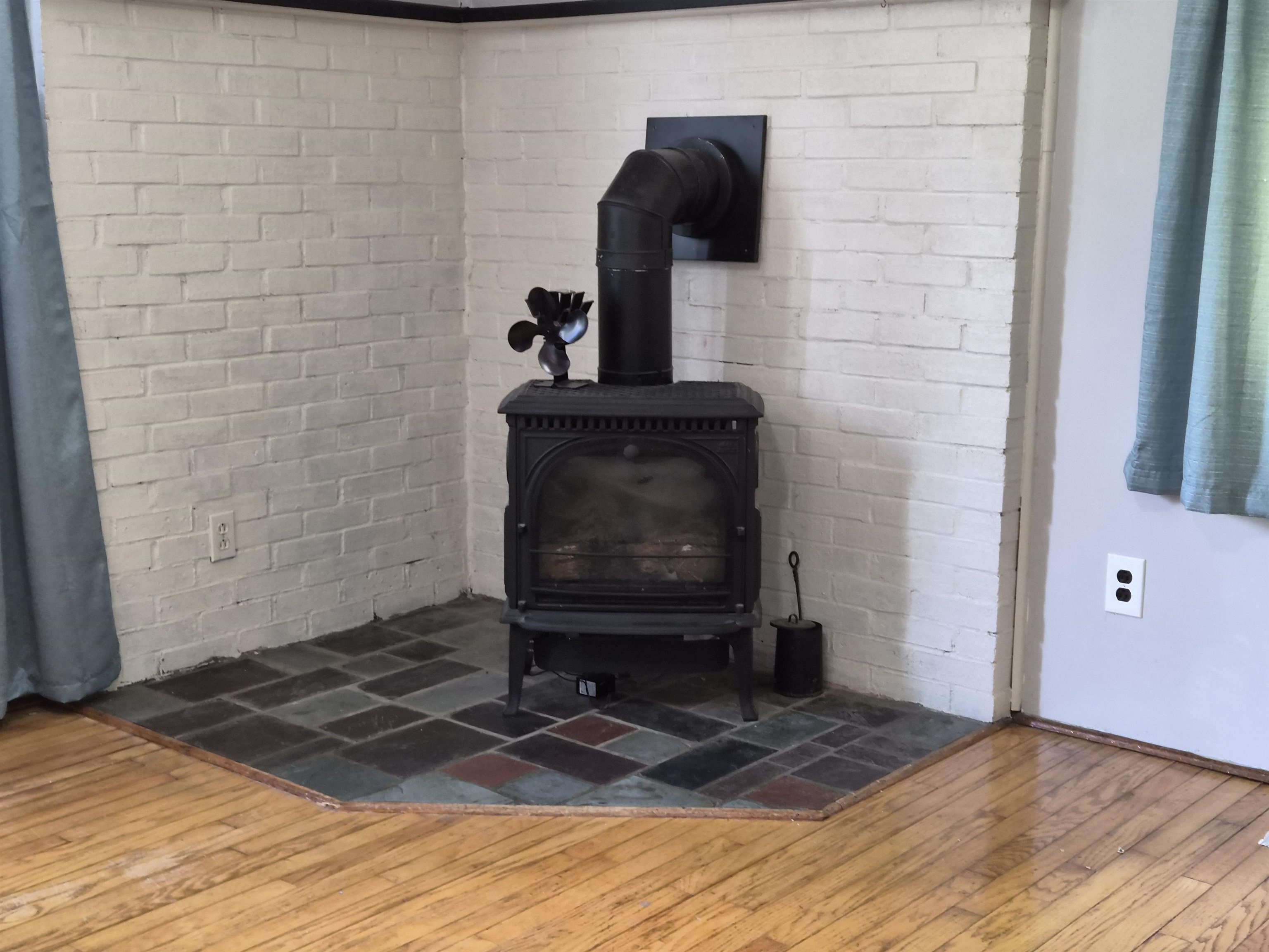 1016 Union Brook Road Northfield, VT 05663 - Photo 4 of 17