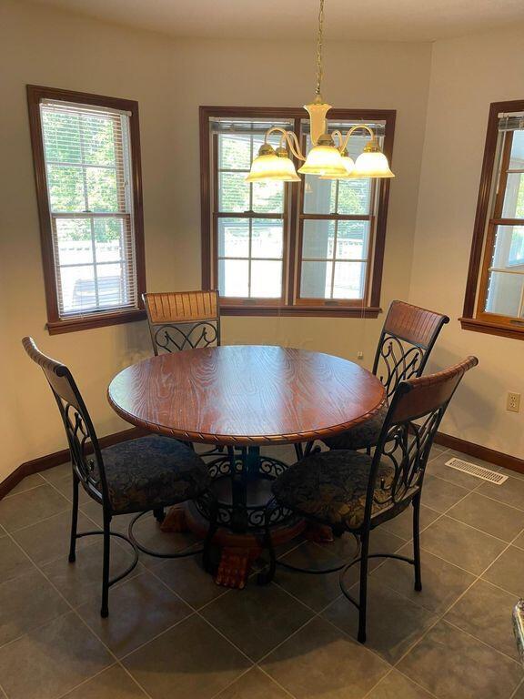 2829 Walnut Grove Lane Springfield, OH 45504 - Photo 2 of 23 walnut grove 2