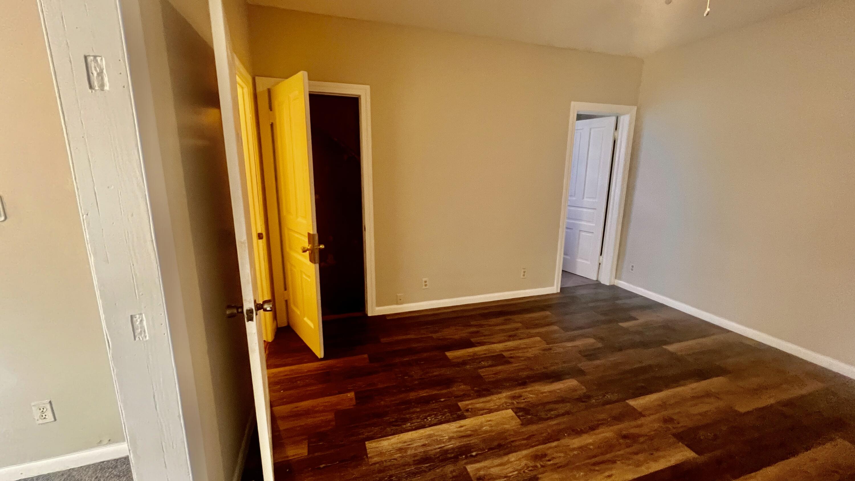 1435 Villa Street Racine, WI 53403 - Photo 8 of 24 21