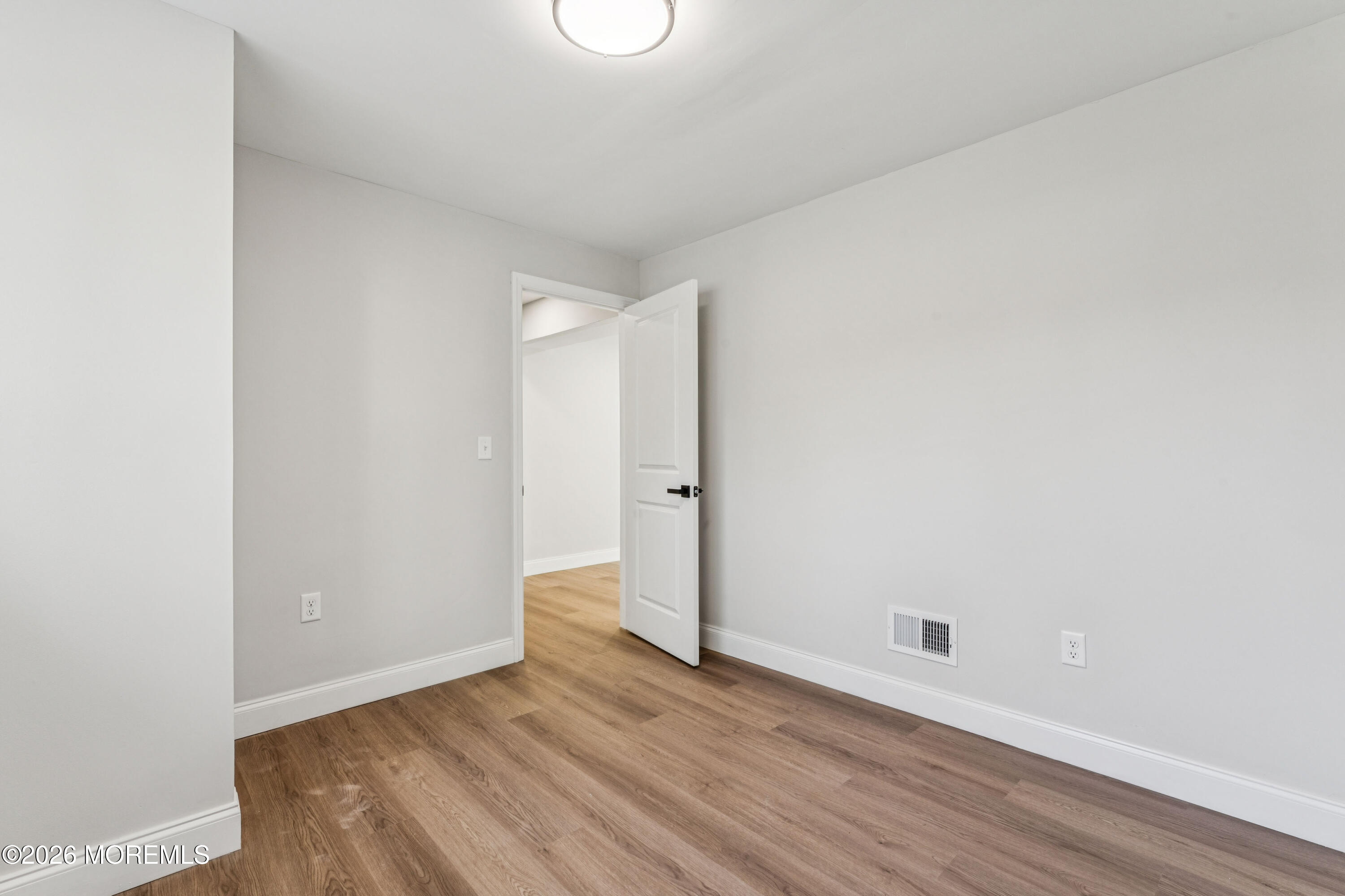 886 Raleigh Drive Toms River, NJ 08753 - Photo 27 of 43 photos_high_resolution_194Hommati
