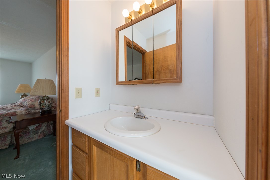 11152 Harner Road Chagrin Falls, OH 44023 - Photo 17 of 22 Gallery Image 17