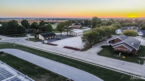 $75,000 | 1120 South Liberty Street, Jerseyville, IL 62052