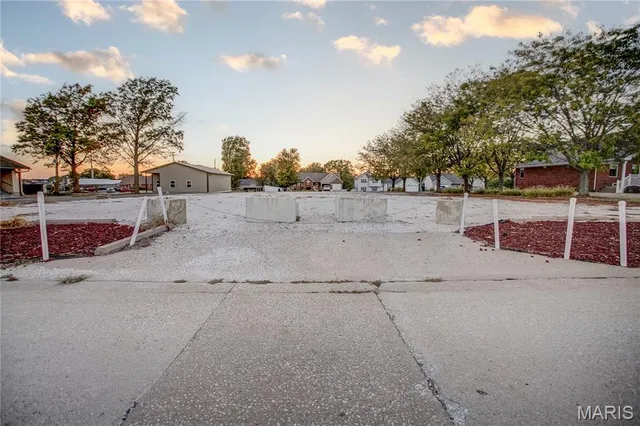 $75,000 | 1120 South Liberty Street, Jerseyville, IL 62052