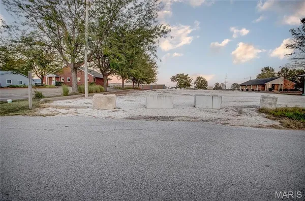 $75,000 | 1120 South Liberty Street, Jerseyville, IL 62052