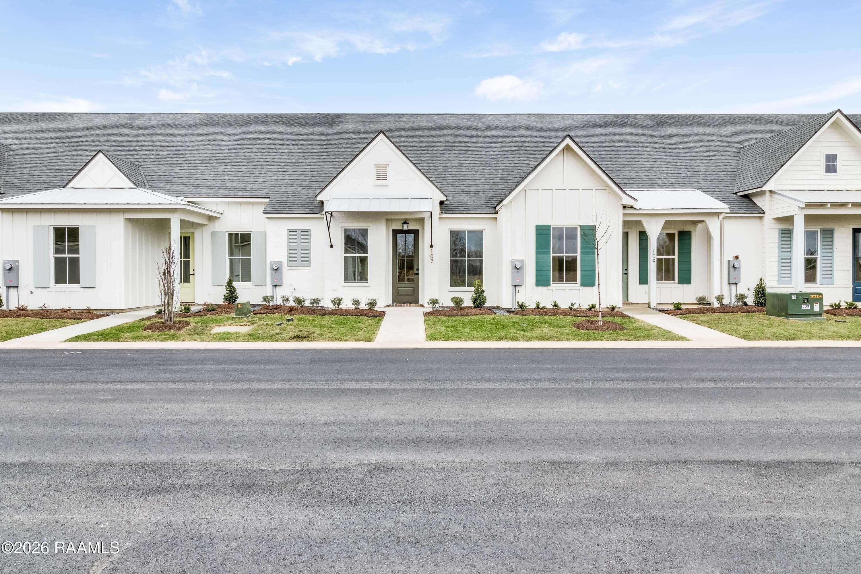 123 Perth Place Lafayette, LA 70506 - Photo 20 of 27 Perth pl front pics