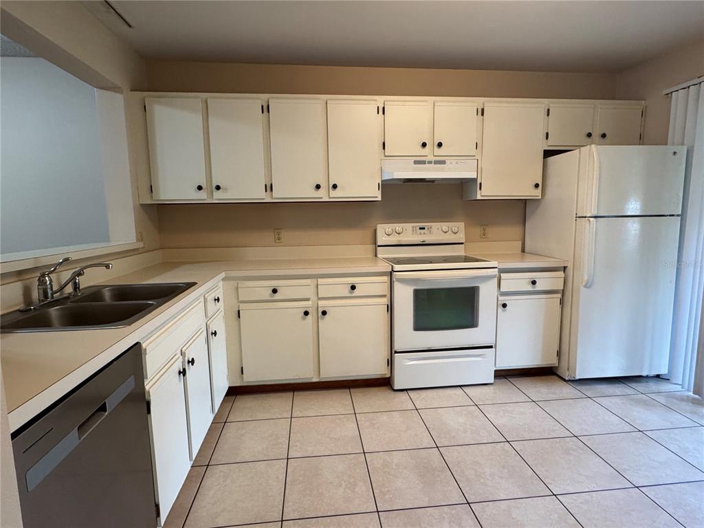 5100 Burchette Road, Unit 1201 Tampa, FL 33647 - Photo 9 of 25