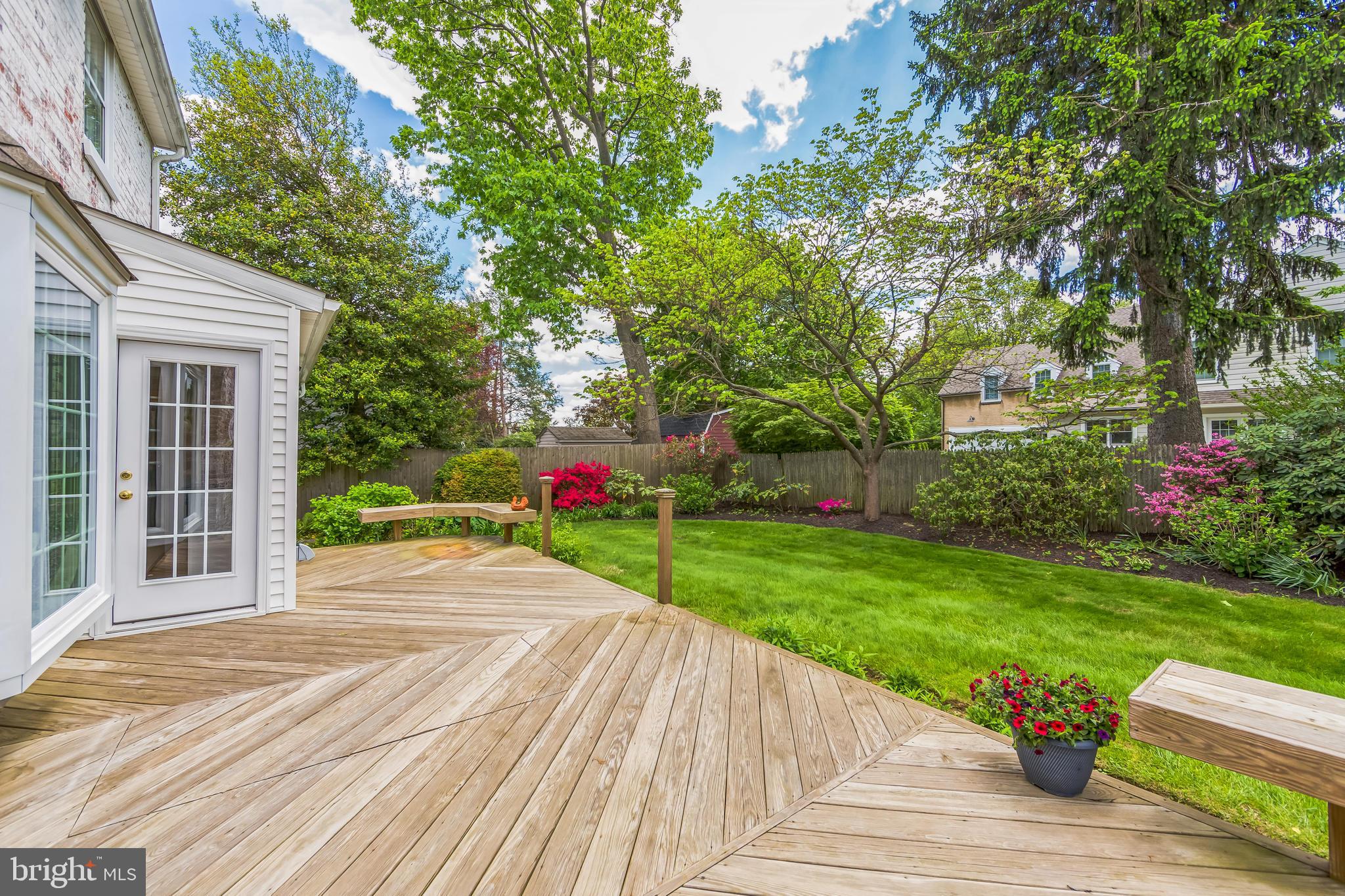 320 Overhill Road Wayne, PA 19087 - Photo 29 of 38 Backyard