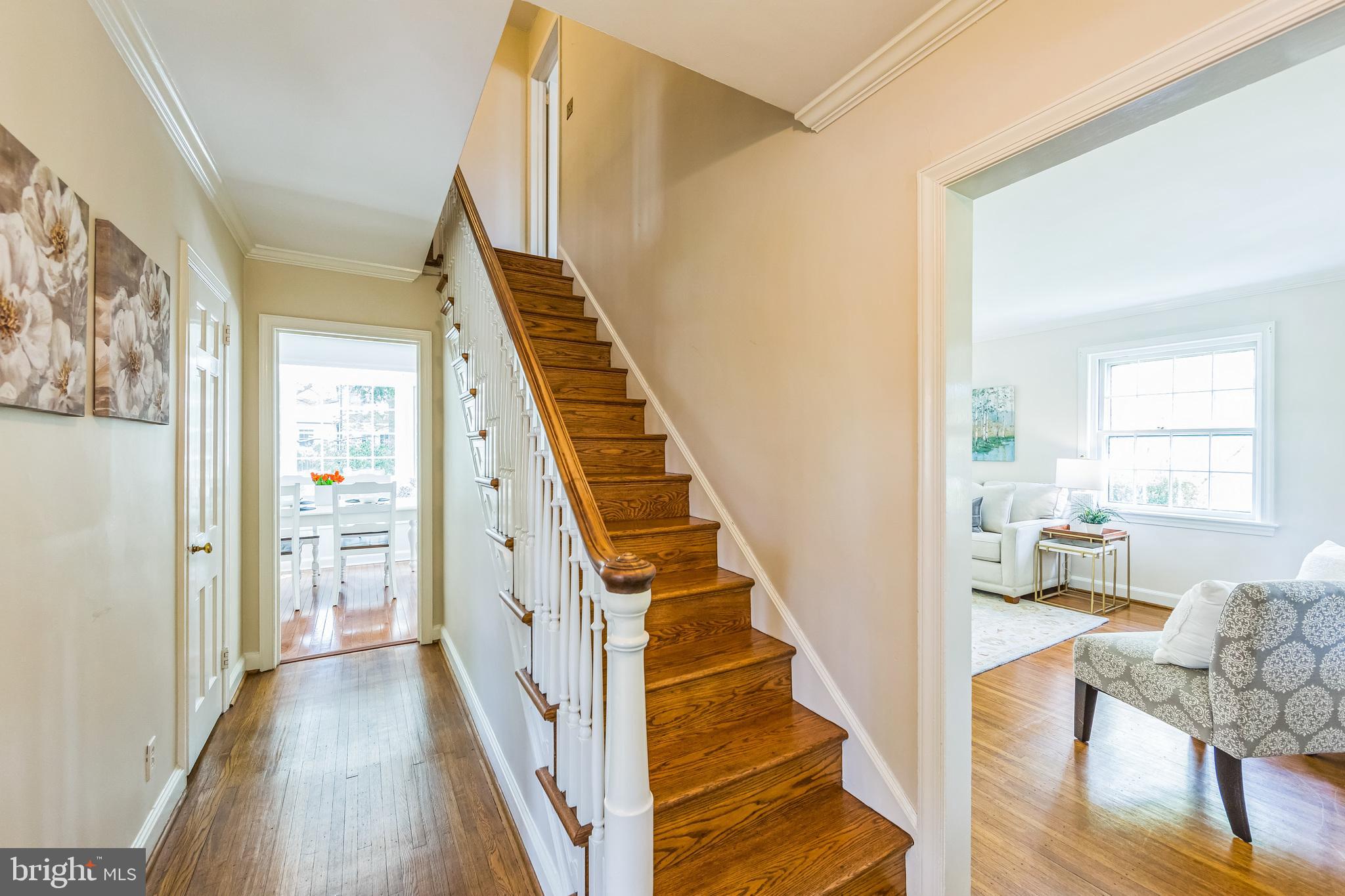 320 Overhill Road Wayne, PA 19087 - Photo 5 of 38 Foyer