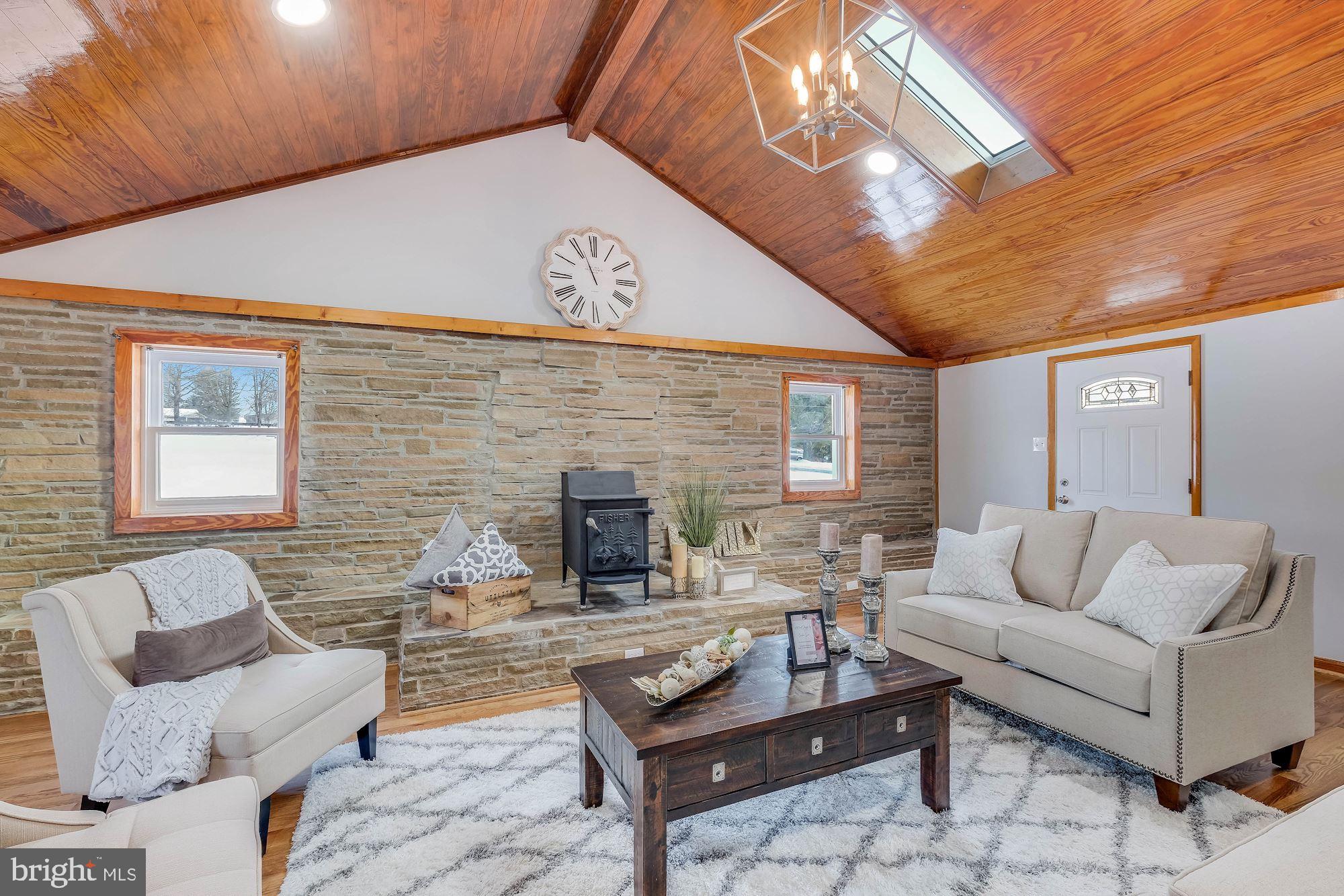 6949 North Clifton Road Frederick, MD 21702 - Photo 7 of 29 Gallery Image 7