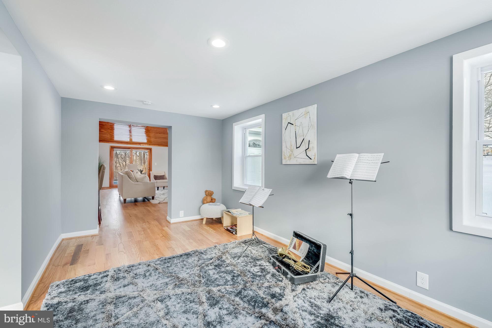 6949 North Clifton Road Frederick, MD 21702 - Photo 9 of 29 Gallery Image 9