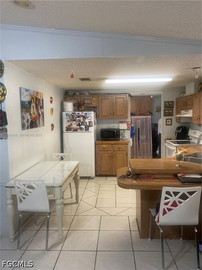 12810 Southwest 17th Street Miami, FL 33175 - Photo 8 of 23