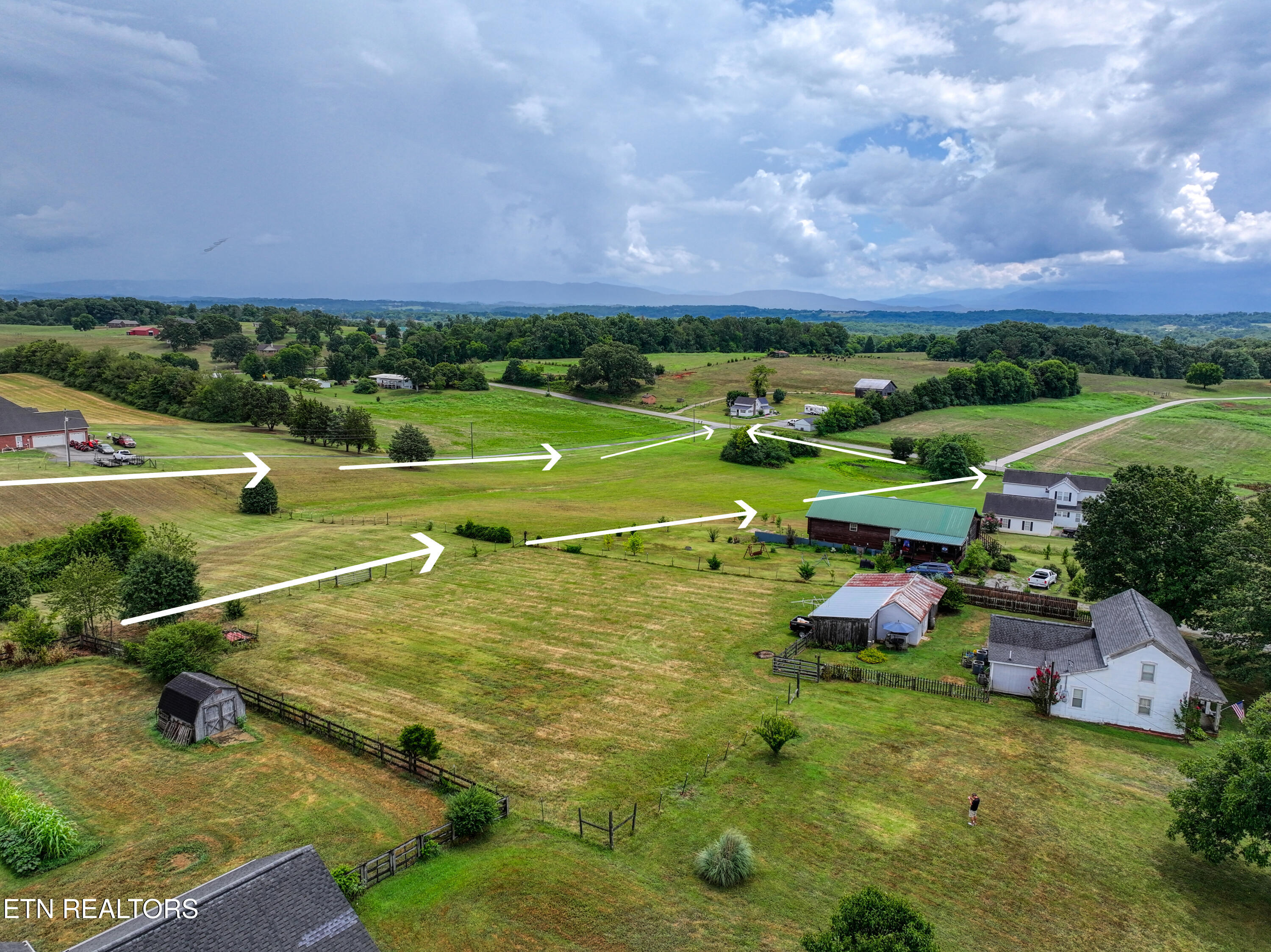 3750 Sinking Creek Road Greenback, TN 37742 - Photo 7 of 18 DJI_20250728134839_0085_D_38