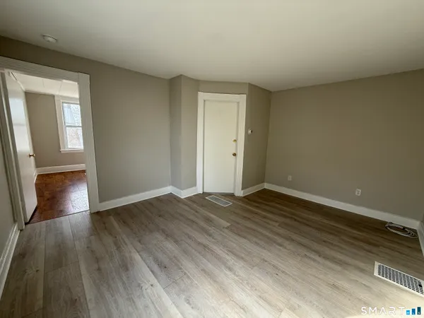 $2,600 | 3 Yost Street, Unit 2, Norwalk, CT 06854