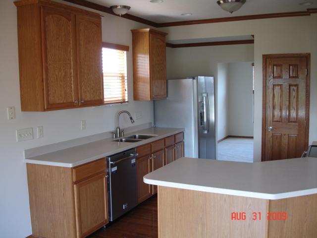 2160 Reeves Avenue Lewis Center, OH 43035 - Photo 3 of 18 Gallery Image 3