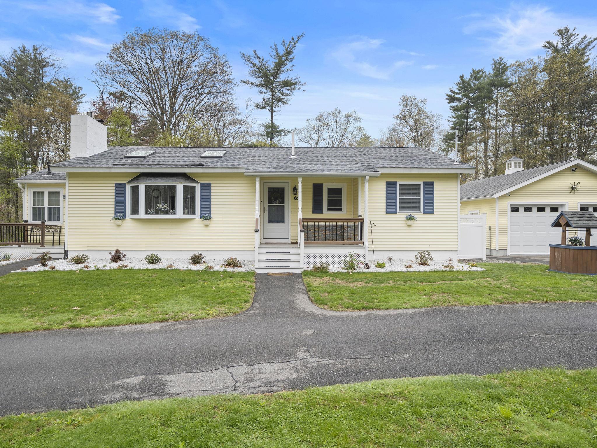 62 Old Chester Road Derry, NH 03038 - Photo 3 of 28