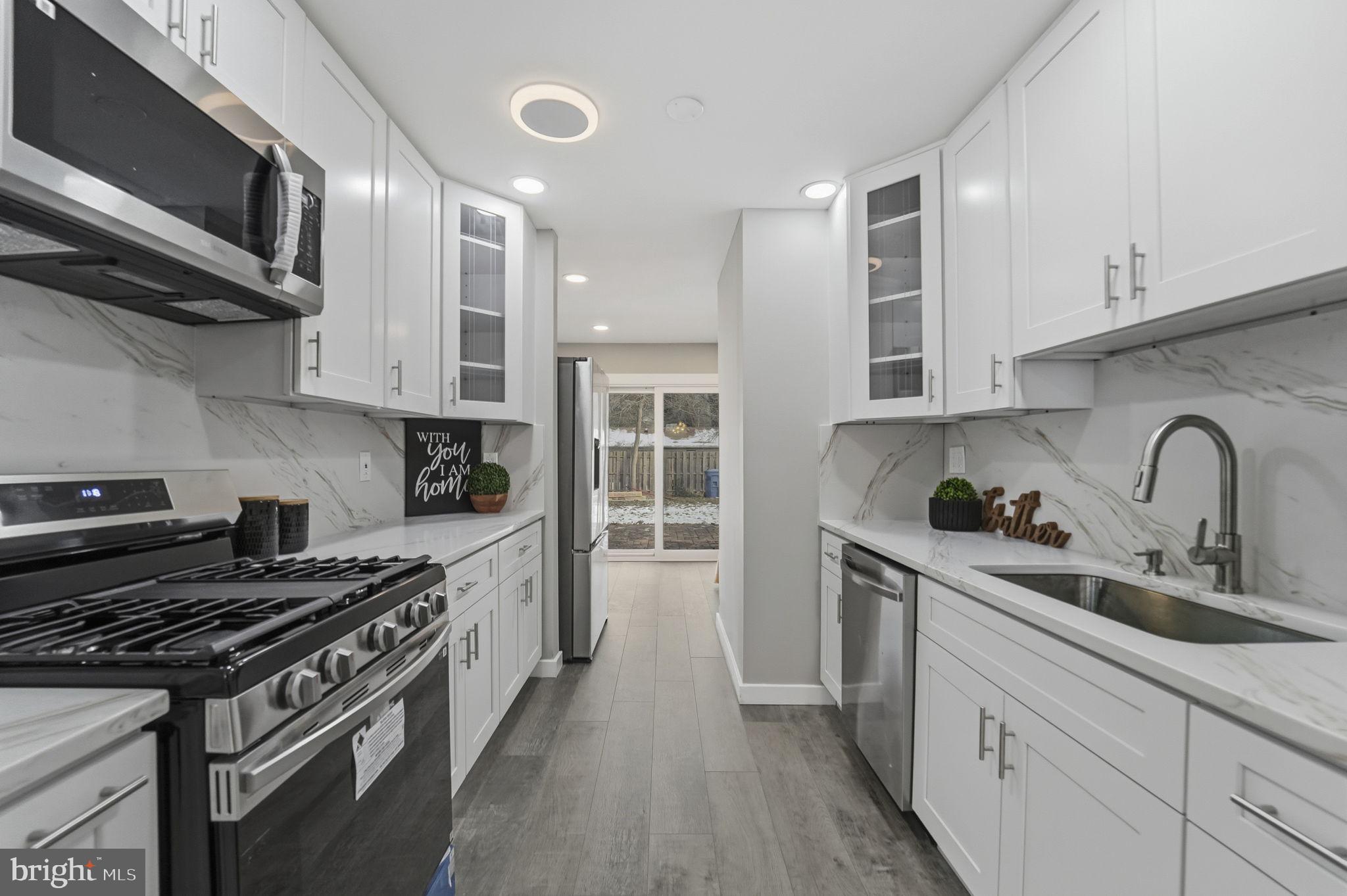 20 Stockton Road Kendall Park, NJ 08824 - Photo 15 of 35