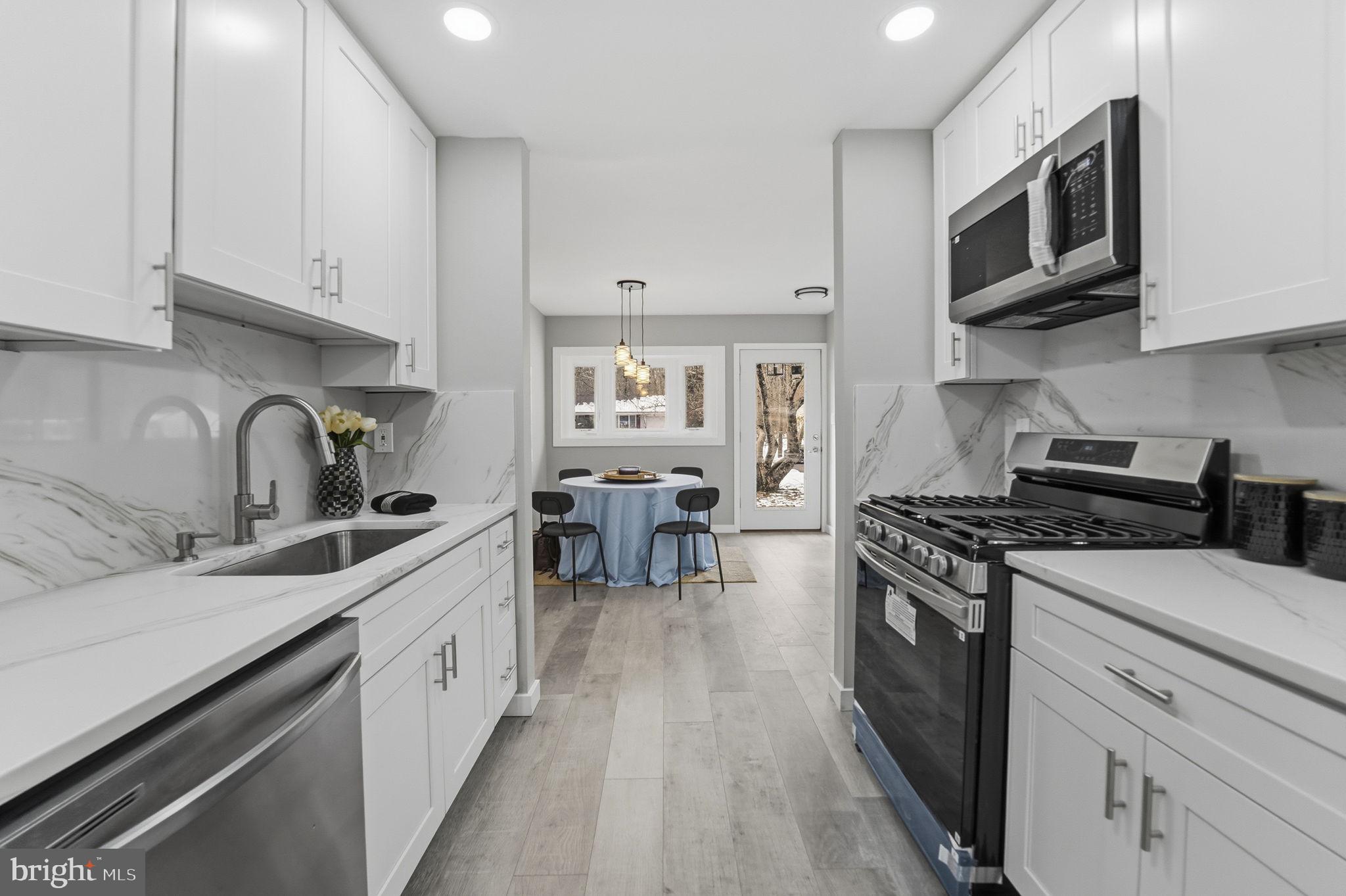 20 Stockton Road Kendall Park, NJ 08824 - Photo 18 of 35