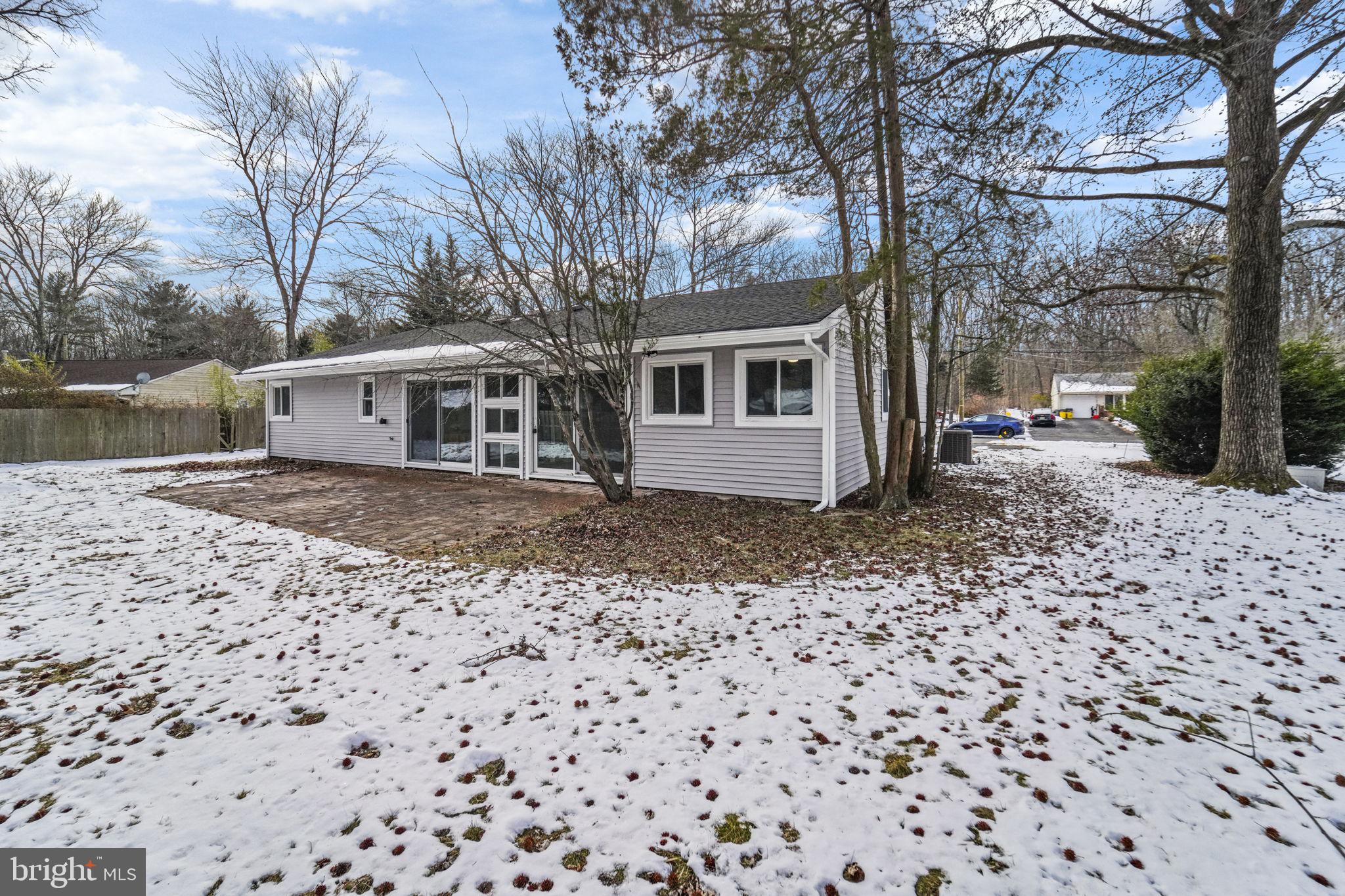 20 Stockton Road Kendall Park, NJ 08824 - Photo 6 of 35