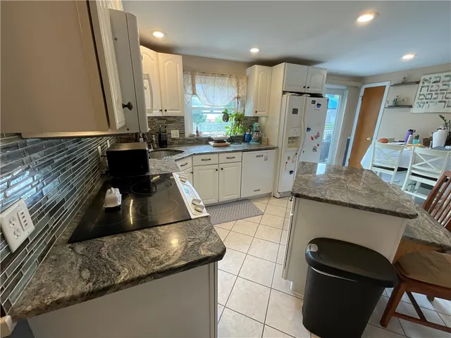 $499,900 | 14 Beatrice Avenue, Warwick, RI 02889