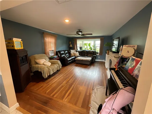 $479,900 | 14 Beatrice Avenue, Warwick, RI 02889