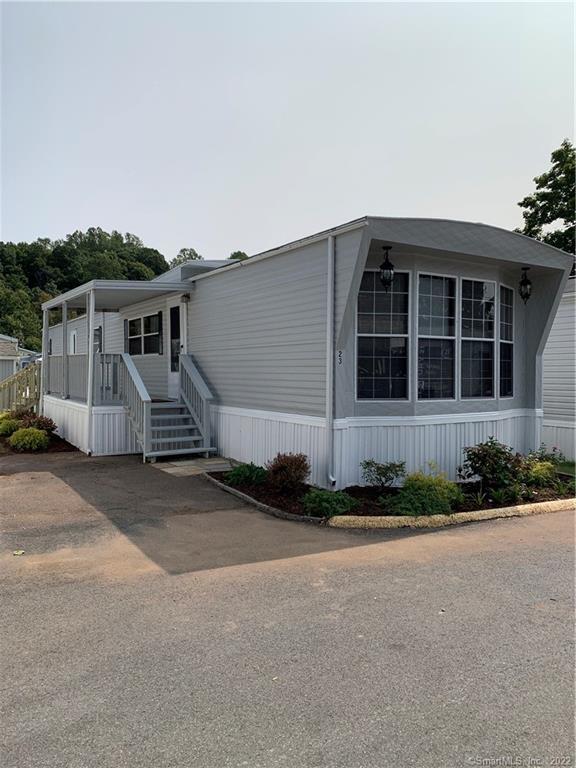 Affordable living can be yours in this mobile home that's located in a well maintained, quiet community that's close to shopping and highways.
