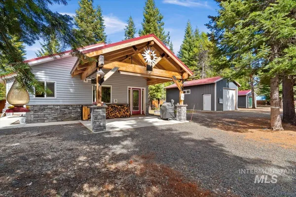 $825,000 | 398 Charley Lane, Donnelly, ID 83615