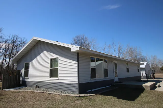 $555,000 | 19648 261st Avenue, Staples, MN 56479