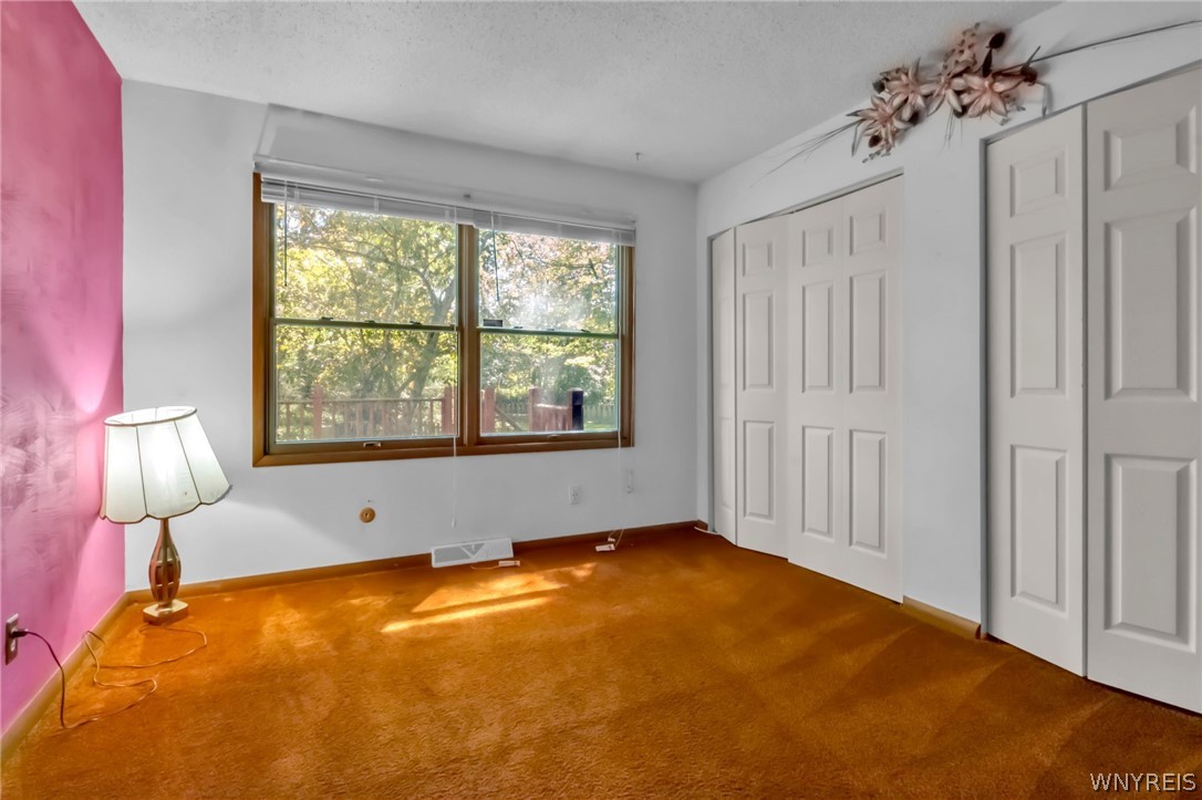 229 Robin Road Amherst, NY 14228 - Photo 16 of 42