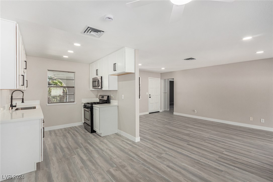 3115 La Mesa Drive Henderson, NV 89014 - Photo 4 of 34