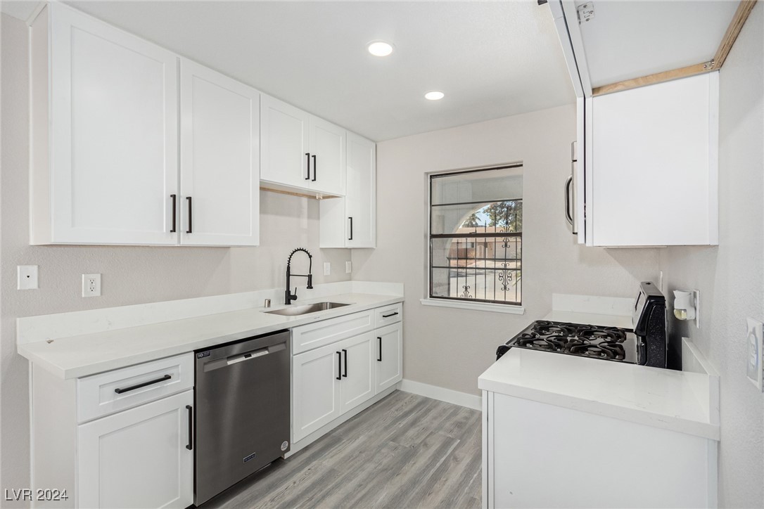 3115 La Mesa Drive Henderson, NV 89014 - Photo 7 of 34