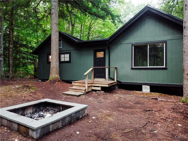 $369,000 | 4066 Lake View Road, Forestport, NY 13338