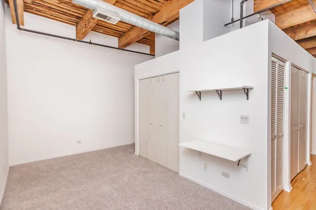 $379,900 | 625 West Jackson Boulevard, Unit 212, Chicago, IL 60661