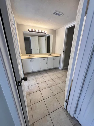 $825 | 915 South Seminole Drive, Unit 17, Chattanooga, TN 37412