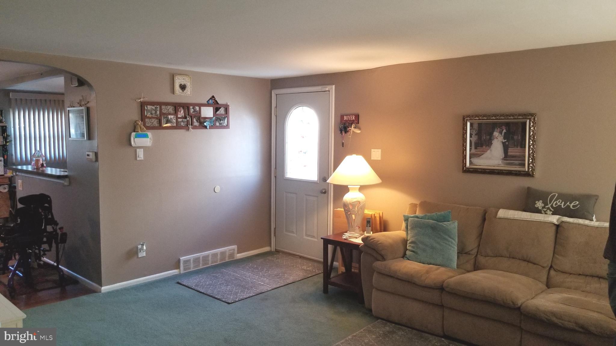 2830 Michael Road Philadelphia, PA 19152 - Photo 4 of 17 Gallery Image 4