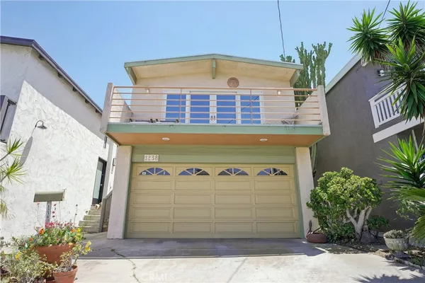 $1,695,000 | 1238 20th Street, Hermosa Beach, CA 90254