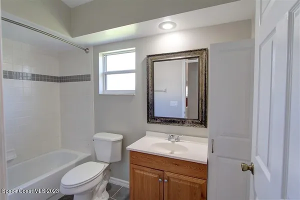 $2,400 | 8006 Bracken Lane, Melbourne, FL 32940