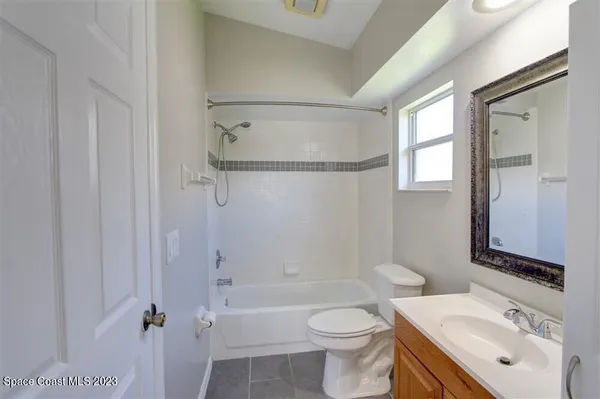 $2,400 | 8006 Bracken Lane, Melbourne, FL 32940