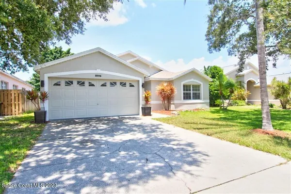 $2,400 | 8006 Bracken Lane, Melbourne, FL 32940