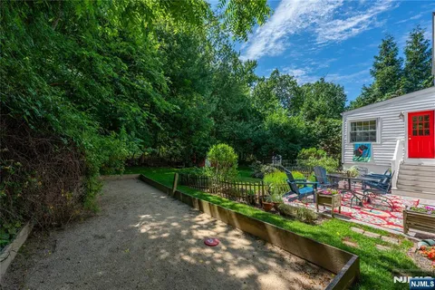 $610,000 | 33 Glenview Drive, West Orange, NJ 07052