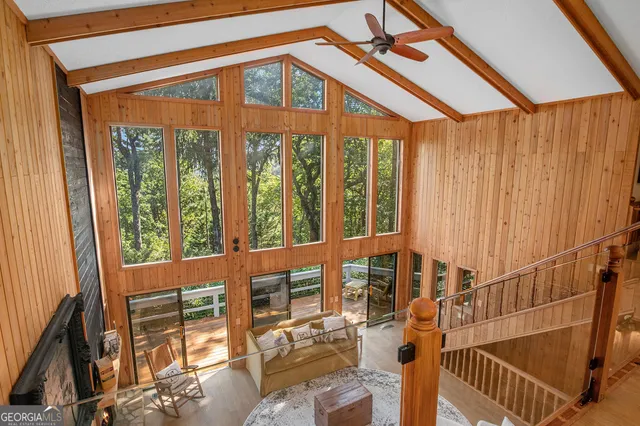 a view of entryway with a front door